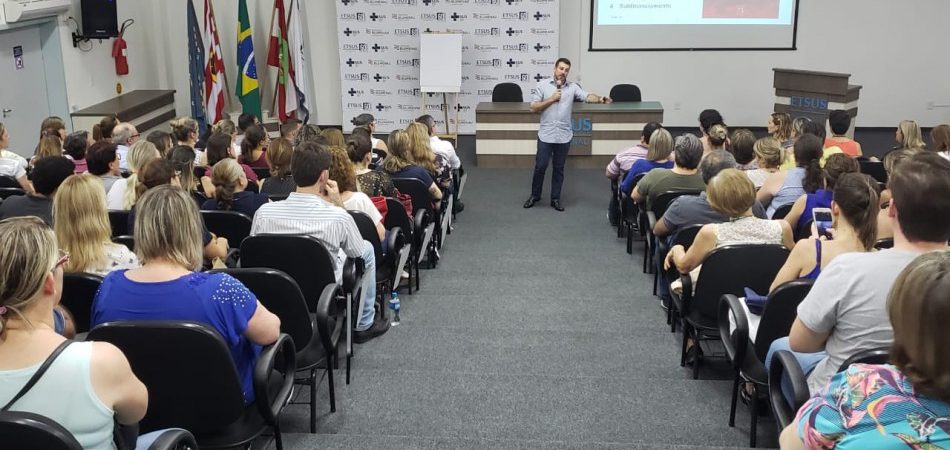 Blumenau: Fórum da Saúde discute modelo assistencial da Atenção Básica
