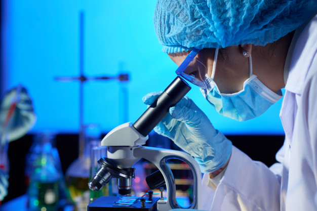 Atuação dos Laboratórios Clínicos/medicina laboratorial no diagnóstico da COVID-19