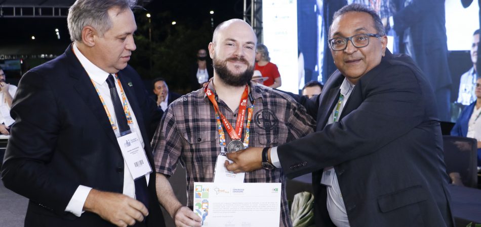 COSEMS/SC e municípios são destaques com trabalhos premiados no XXXVI Congresso do CONASEMS em Campo Grande