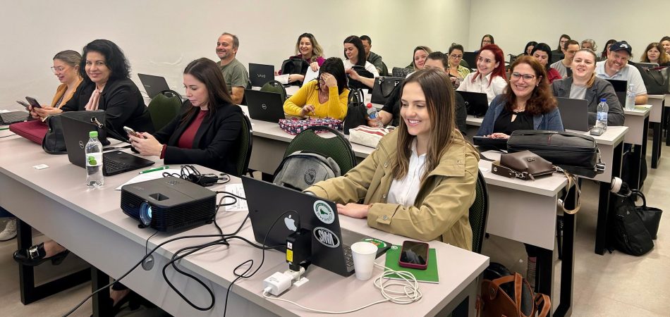 COSEMS/SC sedia oficina do sistema e-SUS Regulação para técnicos da Saúde