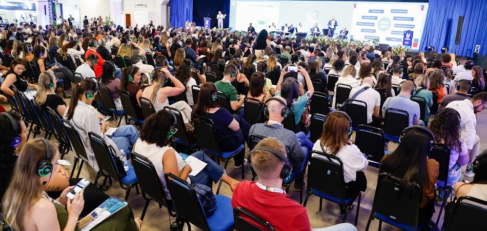 Congresso do COSEMS-SC reúne mais de mil participantes e aprofunda debates sobre o futuro da saúde pública