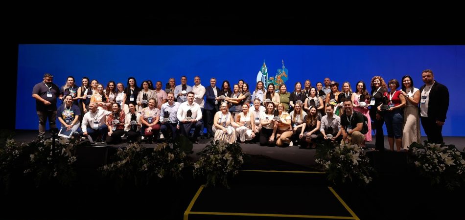 Congresso do COSEMS-SC encerra edição histórica com recorde de público e premiação de experiências que fortalecem o SUS